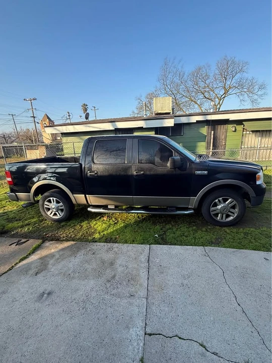2005 Ford F-150 11th Gen - Image 2 of 6