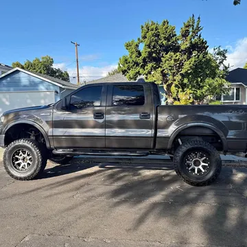 2005 Ford F-150 SuperCrew Cab FX4