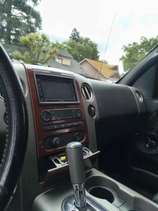 2005 Ford F-150 11th Gen - Image 4 of 18
