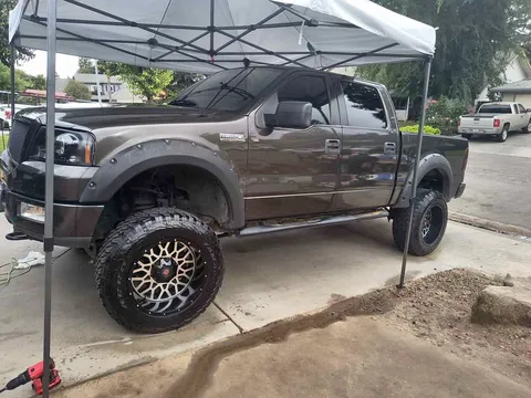 2005 Ford F150 SuperCrew Cab FX4 Pickup