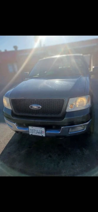 2005 Ford F-150 11th Gen - Image 2 of 13