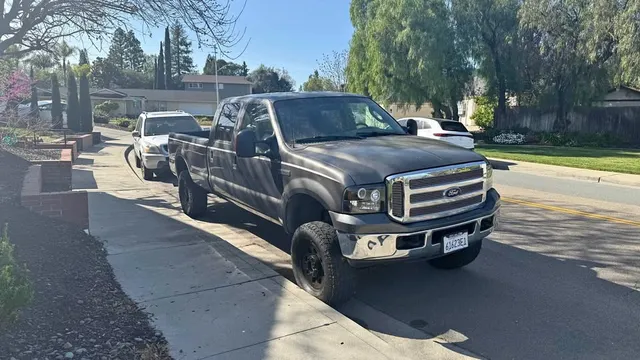 2005 Ford F-250 Super Duty Crew Cab Long Bed