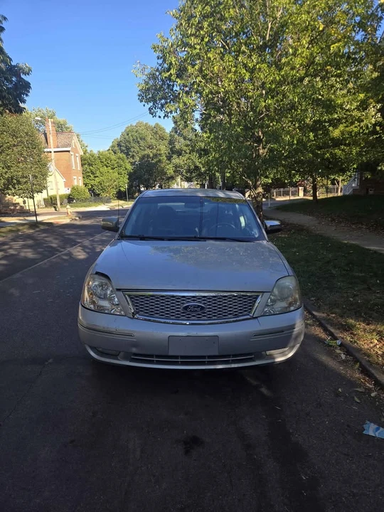 2005 Ford Five Hundred - Image 2 of 7