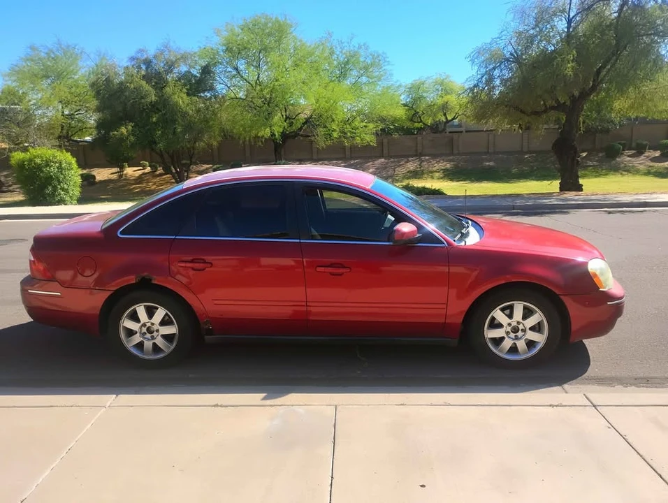 2005 Ford Five Hundred - Image 2 of 9