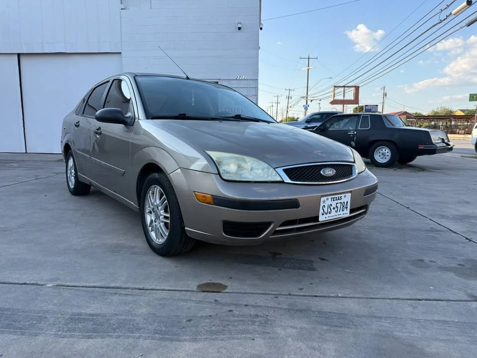 2005 Ford Focus 1st Gen - Image 2 of 5