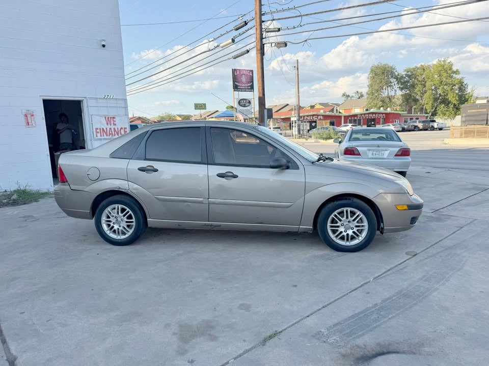 2005 Ford Focus 2nd Gen - Image 3 of 6