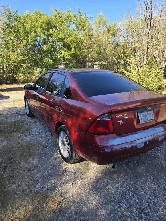 2005 Ford Focus 1st Gen - Image 2 of 10