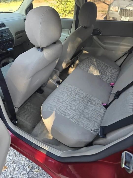 2005 Ford Focus 1st Gen - Image 8 of 10