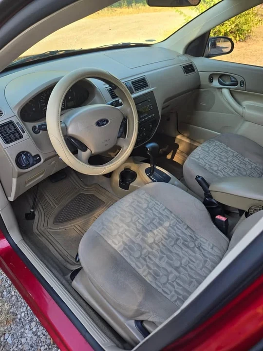 2005 Ford Focus 1st Gen - Image 9 of 10