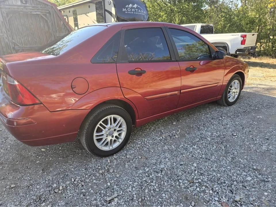 2005 Ford Focus 1st Gen - Image 3 of 10