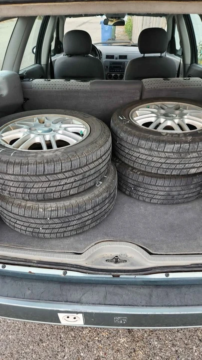 2005 Ford Focus 2nd Gen - Image 4 of 5
