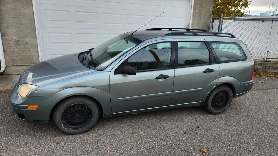 2005 Ford Focus 2nd Gen - Image 2 of 5