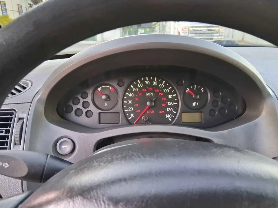 2005 Ford Focus 2nd Gen - Image 9 of 13