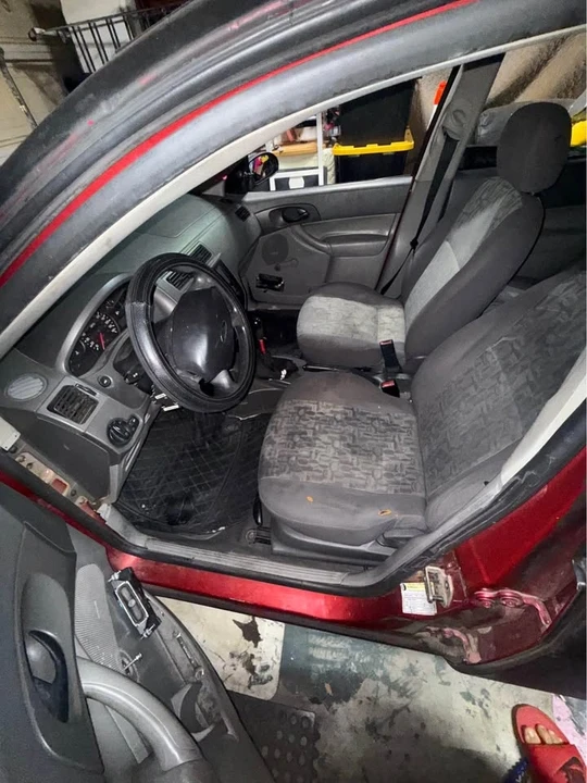 2005 Ford Focus 1st Gen - Image 6 of 15
