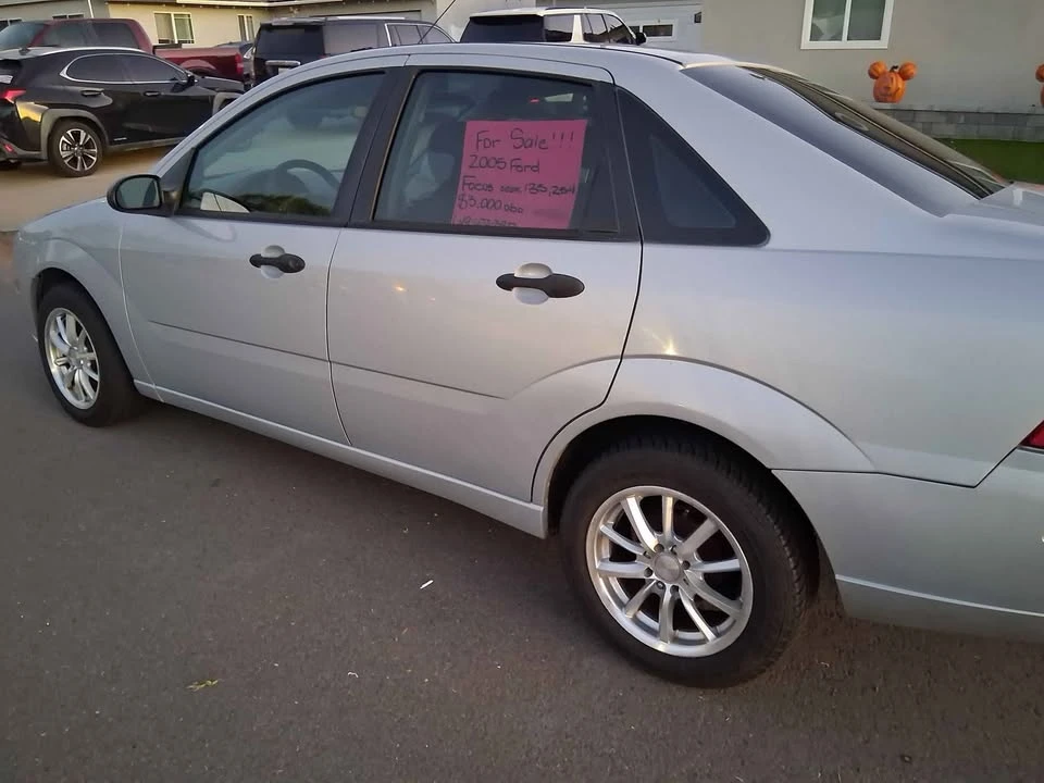 2005 Ford Focus 1st Gen - Image 2 of 7