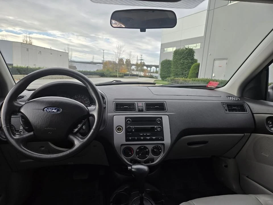 2005 Ford Focus 1st Gen - Image 13 of 16