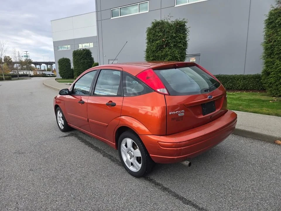 2005 Ford Focus 1st Gen - Image 5 of 16