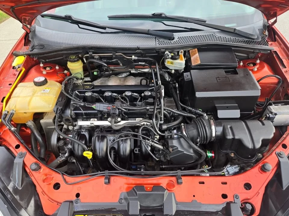2005 Ford Focus 1st Gen - Image 16 of 16
