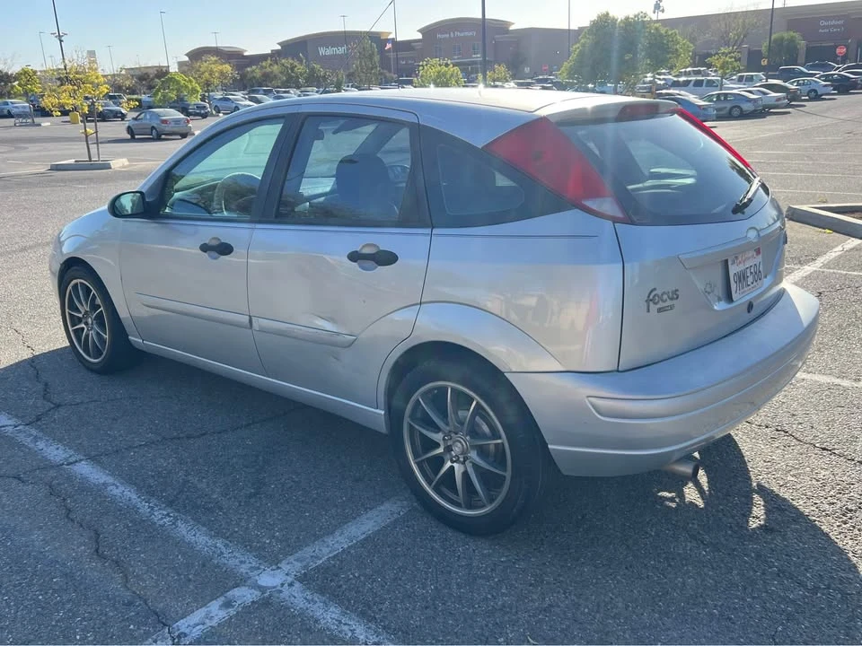 2005 Ford Focus 2nd Gen - Image 4 of 8