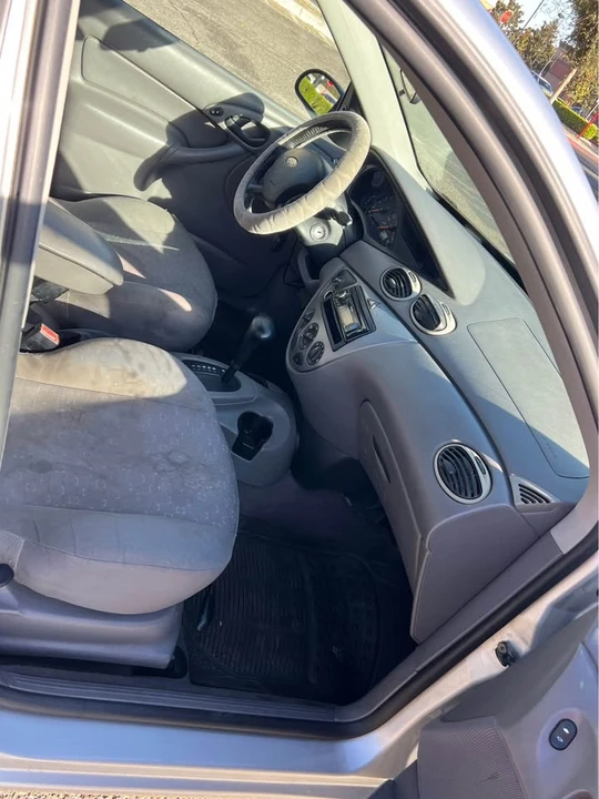 2005 Ford Focus 2nd Gen - Image 7 of 8