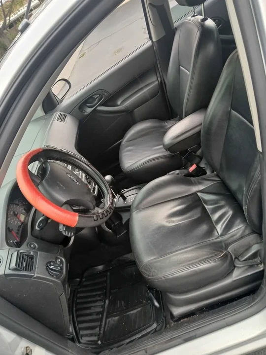 2005 Ford Focus 2nd Gen - Image 5 of 8