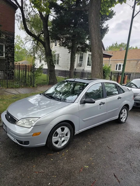 2005 Ford Focus 2nd Gen - Image 2 of 5