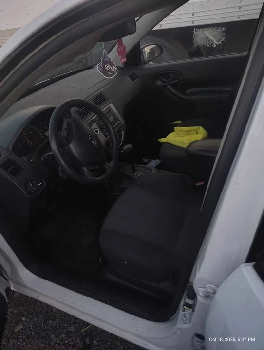 2005 Ford Focus 1st Gen - Image 8 of 11