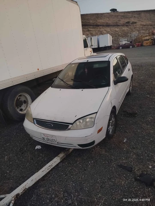 2005 Ford Focus 1st Gen - Image 11 of 11