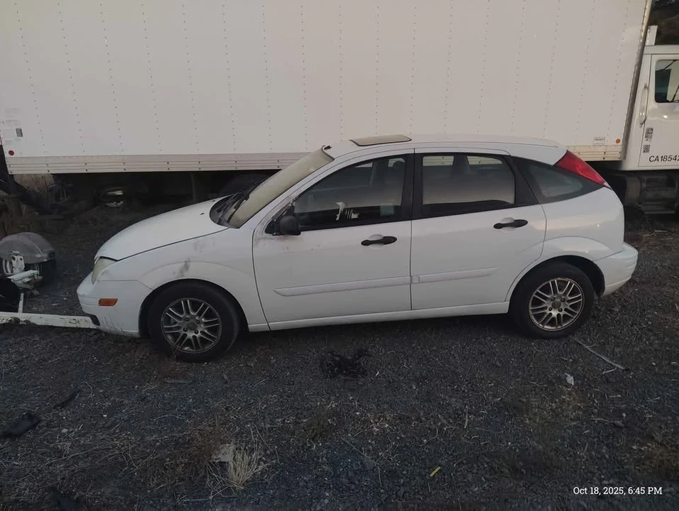 2005 Ford Focus 1st Gen - Image 3 of 11