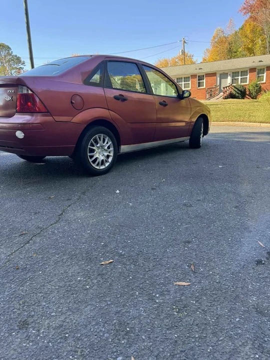2005 Ford Focus 1st Gen - Image 10 of 10