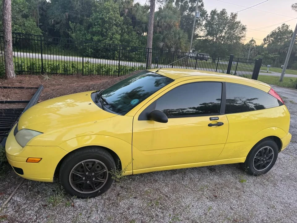 2005 Ford Focus 1st Gen - Image 2 of 10
