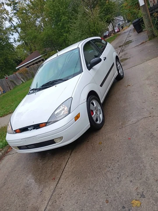 2005 Ford Focus 1st Gen - Image 3 of 10
