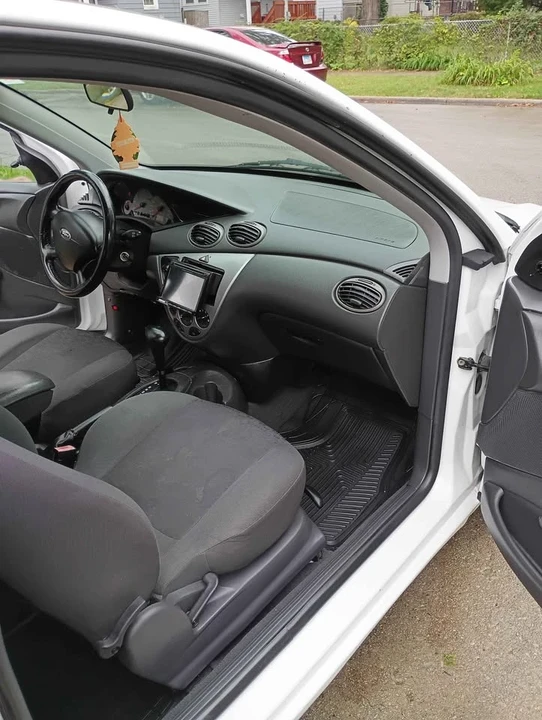 2005 Ford Focus 1st Gen - Image 8 of 10
