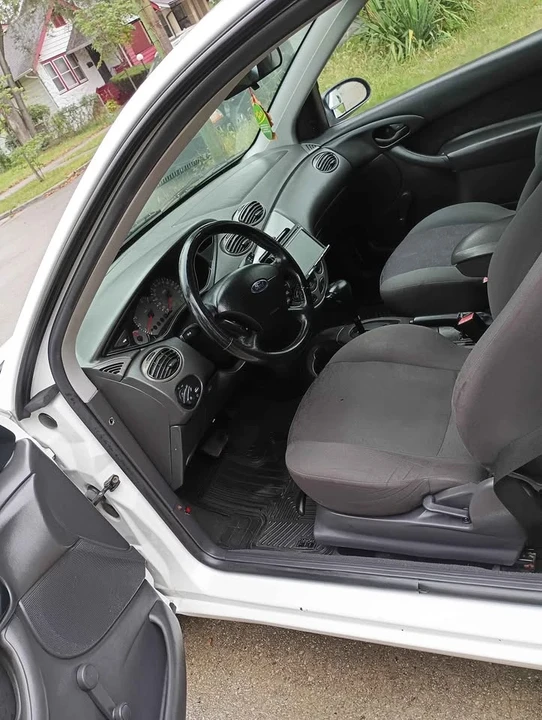 2005 Ford Focus 1st Gen - Image 7 of 10