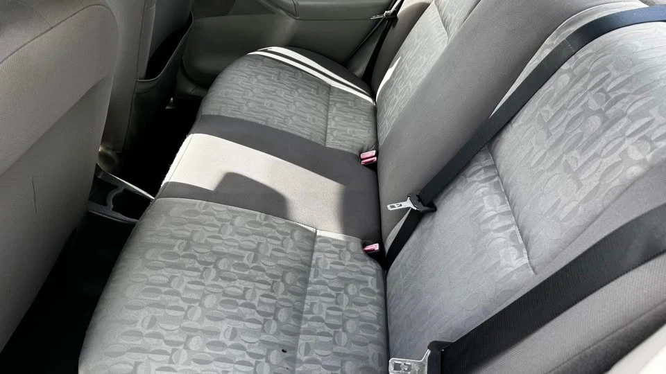2005 Ford Focus 1st Gen - Image 8 of 14