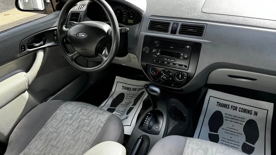 2005 Ford Focus 1st Gen - Image 11 of 14