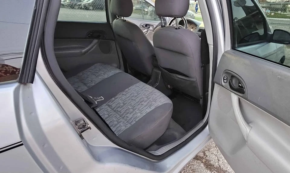 2005 Ford Focus 1st Gen - Image 11 of 18