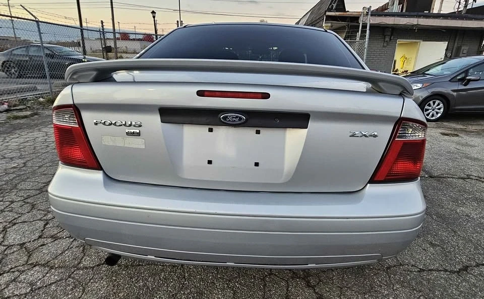 2005 Ford Focus 1st Gen - Image 5 of 18