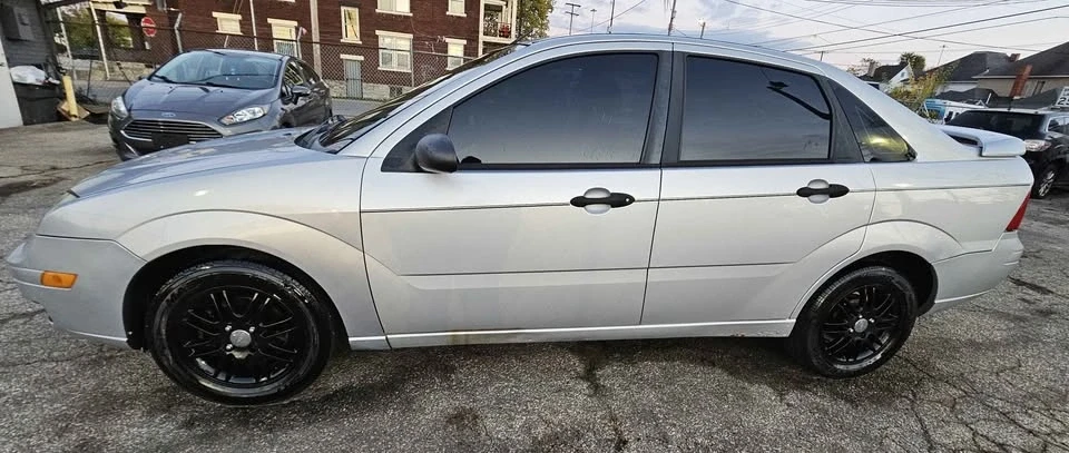 2005 Ford Focus 1st Gen - Image 7 of 18