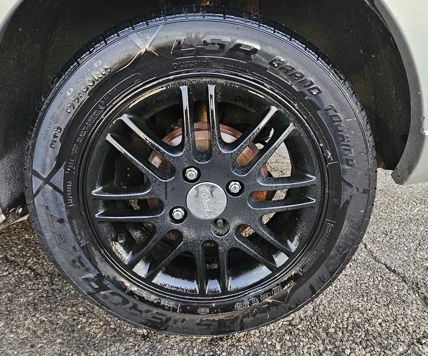 2005 Ford Focus 1st Gen - Image 13 of 18