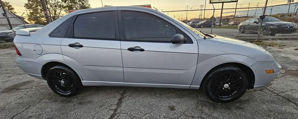 2005 Ford Focus 1st Gen - Image 3 of 18