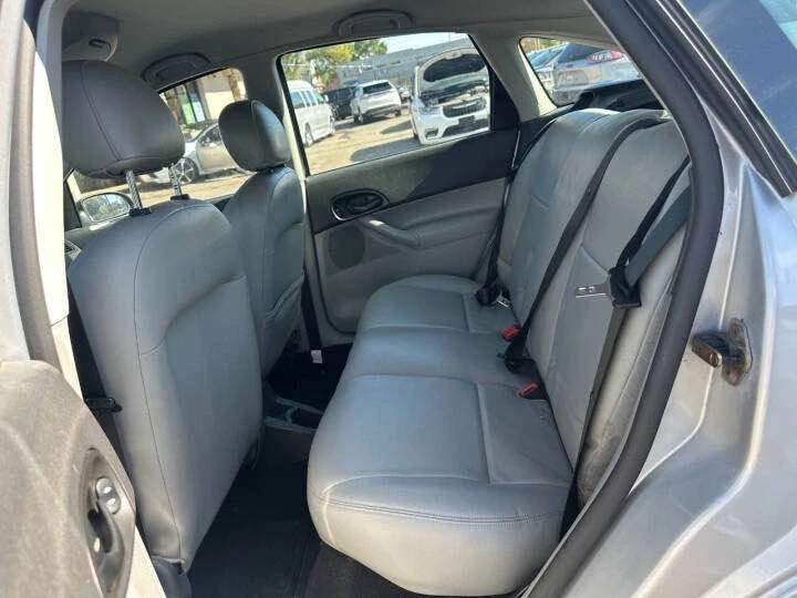 2005 Ford Focus 1st Gen - Image 9 of 11