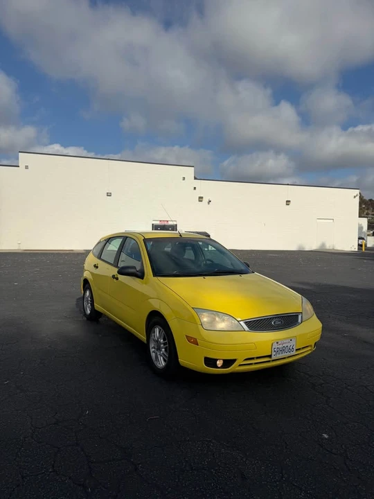 2005 Ford Focus 1st Gen - Image 2 of 11