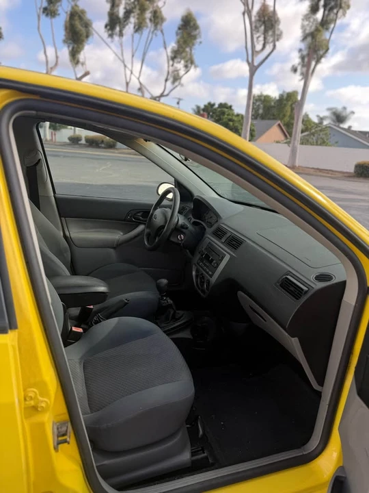 2005 Ford Focus 1st Gen - Image 5 of 11