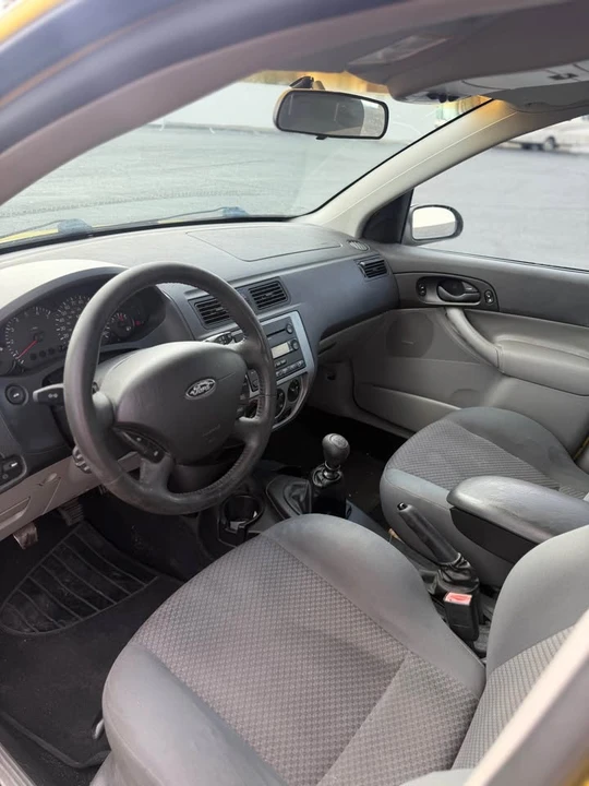 2005 Ford Focus 1st Gen - Image 10 of 11