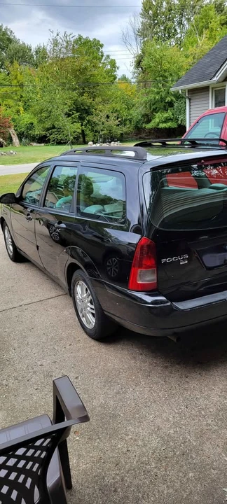 2005 Ford Focus 1st Gen - Image 3 of 4