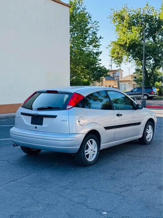 2005 Ford Focus 1st Gen - Image 4 of 9