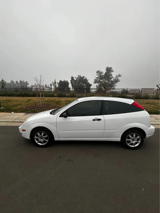 2005 Ford Focus 1st Gen - Image 3 of 6