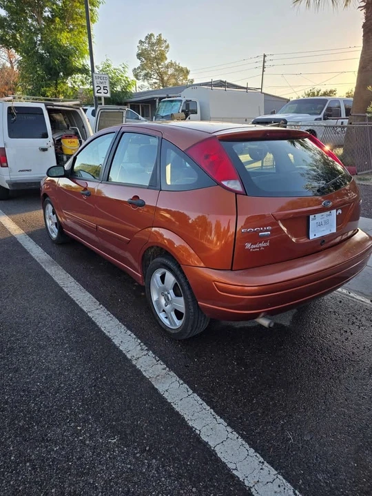 2005 Ford Focus 2nd Gen - Image 3 of 12