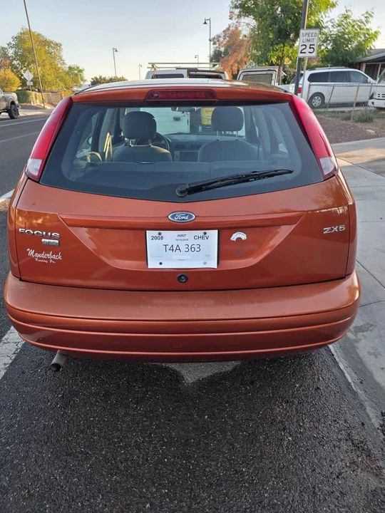 2005 Ford Focus 2nd Gen - Image 5 of 12